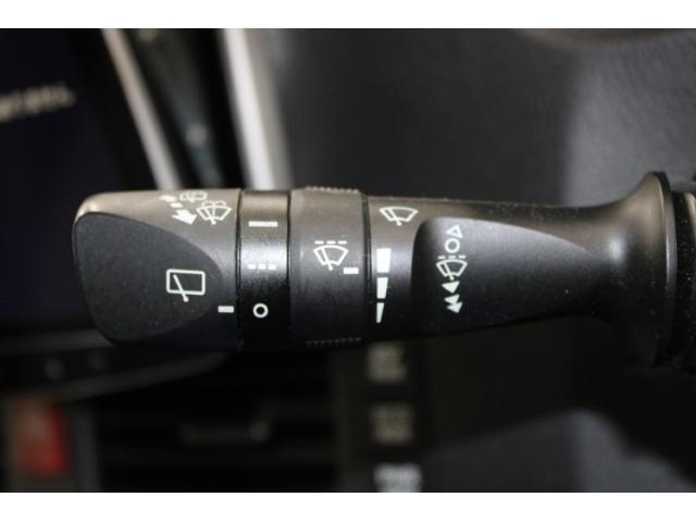 エスクァイア ハイブリッドXi 後期型 禁煙 ワンオーナー モデリスタエアロ ディスプレイオーディオ 10型後席モニター バックカメラ 片側電動スライドドア 衝突軽減ブレーキ クルーズコントロール シートヒーター LEDヘッドライト(66枚目)