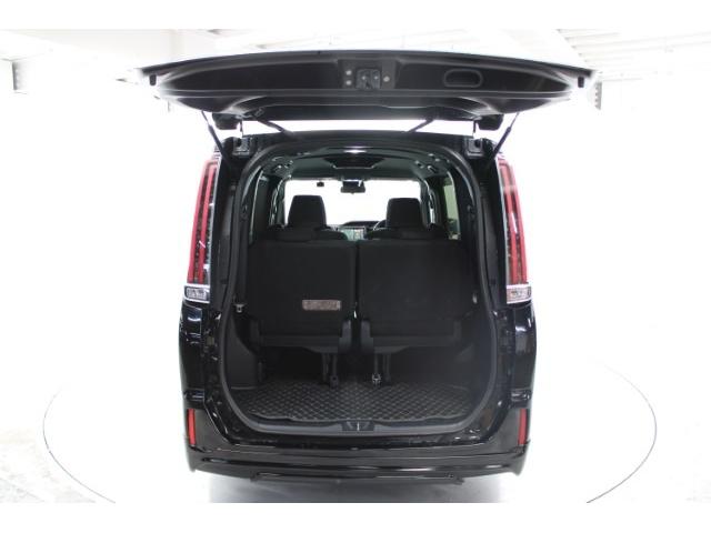 エスクァイア ハイブリッドXi 後期型 禁煙 ワンオーナー モデリスタエアロ ディスプレイオーディオ 10型後席モニター バックカメラ 片側電動スライドドア 衝突軽減ブレーキ クルーズコントロール シートヒーター LEDヘッドライト(76枚目)