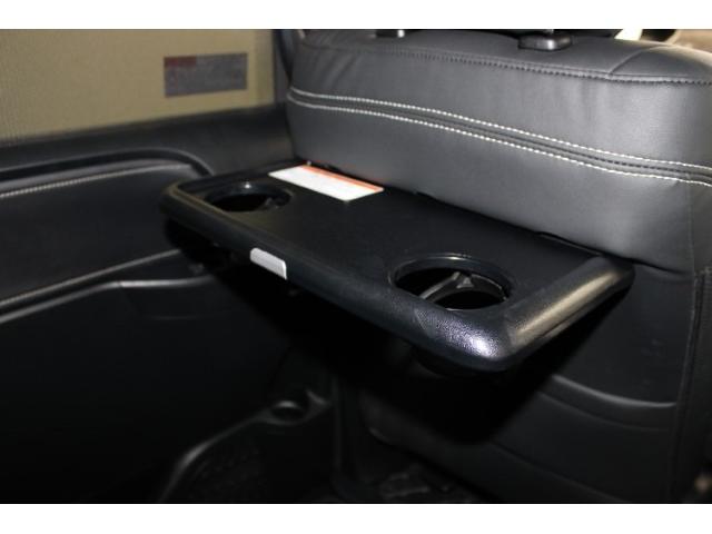 エスクァイア ハイブリッドXi 後期型 禁煙 ワンオーナー モデリスタエアロ ディスプレイオーディオ 10型後席モニター バックカメラ 片側電動スライドドア 衝突軽減ブレーキ クルーズコントロール シートヒーター LEDヘッドライト(79枚目)