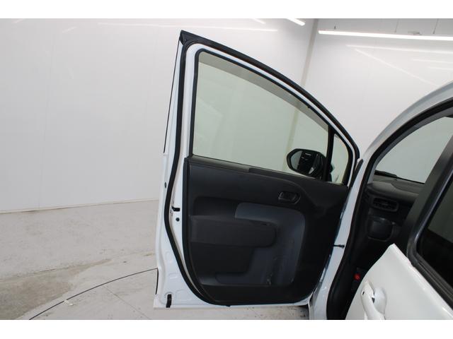 シエンタ ハイブリッドG 禁煙車 純正10.5型ナビ パラノミックビューモニター フルセグ コンフォートパッケージ 両側電動スライドドア シートヒーター レーダークルーズ ETC2.0 ブラインドスポットモニター 衝突軽減(34枚目)