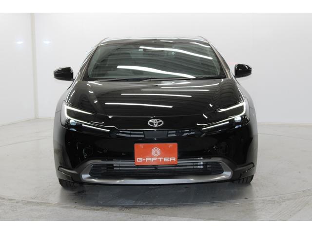 プリウス Ｕ　禁煙車　純正８インチディスプレイオーディオ　トヨタセーフティセンス　ブラインドスポットモニター　セカンダリーコリジョンブレーキ　ＥＴＣ２．０　ステアリングヒーター　シートヒーター　ドアミラーヒーター（7枚目）
