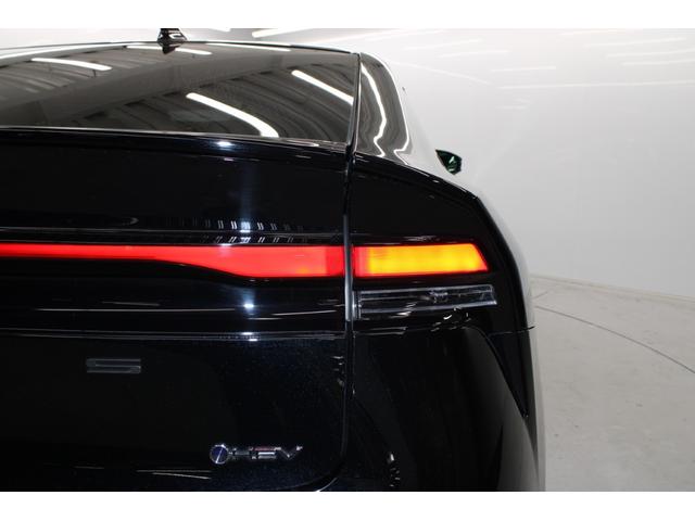 プリウス Ｕ　禁煙車　純正８インチディスプレイオーディオ　トヨタセーフティセンス　ブラインドスポットモニター　セカンダリーコリジョンブレーキ　ＥＴＣ２．０　ステアリングヒーター　シートヒーター　ドアミラーヒーター（26枚目）