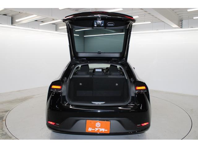 プリウス Ｕ　禁煙車　純正８インチディスプレイオーディオ　トヨタセーフティセンス　ブラインドスポットモニター　セカンダリーコリジョンブレーキ　ＥＴＣ２．０　ステアリングヒーター　シートヒーター　ドアミラーヒーター（35枚目）
