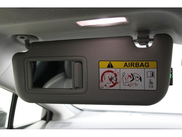 プリウス Ｕ　禁煙車　純正８インチディスプレイオーディオ　トヨタセーフティセンス　ブラインドスポットモニター　セカンダリーコリジョンブレーキ　ＥＴＣ２．０　ステアリングヒーター　シートヒーター　ドアミラーヒーター（51枚目）