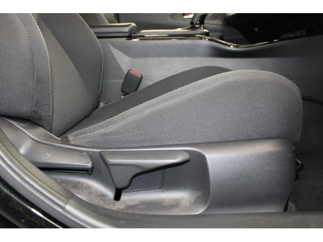 プリウス Ｕ　禁煙車　純正８インチディスプレイオーディオ　トヨタセーフティセンス　ブラインドスポットモニター　セカンダリーコリジョンブレーキ　ＥＴＣ２．０　ステアリングヒーター　シートヒーター　ドアミラーヒーター（53枚目）