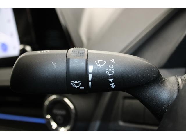 プリウス Ｕ　禁煙車　純正８インチディスプレイオーディオ　トヨタセーフティセンス　ブラインドスポットモニター　セカンダリーコリジョンブレーキ　ＥＴＣ２．０　ステアリングヒーター　シートヒーター　ドアミラーヒーター（60枚目）