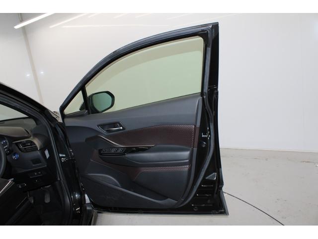 Ｃ－ＨＲ Ｇ　禁煙車　モデリスタフルエアロ　ＬＥＤヘッドランプ　バックカメラ　ＢＳＭ　衝突軽減　黒革シート　フルセグ　シートヒーター　クリアランスソナー　純正アルミホイール　レーンアシスト　ＥＴＣ　オートライト（25枚目）