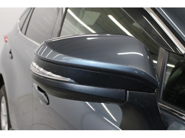 ハリアー Ｓ　禁煙車　純正８インチディスプレイオーディオ　Ｂカメラ　フルセグ　トヨタセーフティセンス　ＬＥＤヘッドライト　ビルトインＥＴＣ　レーダークルーズコントロール　オートマチックハイビーム　クリアランスソナー（11枚目）