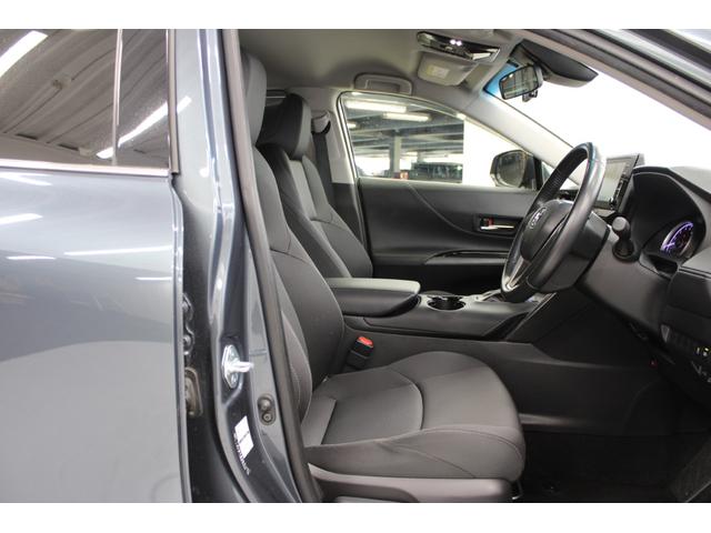 ハリアー Ｓ　禁煙車　純正８インチディスプレイオーディオ　Ｂカメラ　フルセグ　トヨタセーフティセンス　ＬＥＤヘッドライト　ビルトインＥＴＣ　レーダークルーズコントロール　オートマチックハイビーム　クリアランスソナー（28枚目）