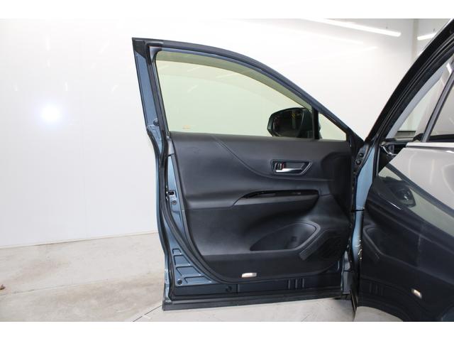 ハリアー Ｓ　禁煙車　純正８インチディスプレイオーディオ　Ｂカメラ　フルセグ　トヨタセーフティセンス　ＬＥＤヘッドライト　ビルトインＥＴＣ　レーダークルーズコントロール　オートマチックハイビーム　クリアランスソナー（41枚目）