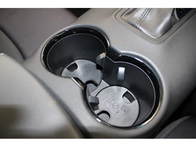 ハリアー Ｓ　禁煙車　純正８インチディスプレイオーディオ　Ｂカメラ　フルセグ　トヨタセーフティセンス　ＬＥＤヘッドライト　ビルトインＥＴＣ　レーダークルーズコントロール　オートマチックハイビーム　クリアランスソナー（69枚目）