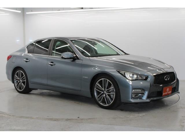 大好評のボディコーティング「ハイモースコート」もご納車までに施工可能。雨染みや線傷など中古車だからと諦めていませんか？ピカピカの状態でお乗り出しいただけます。