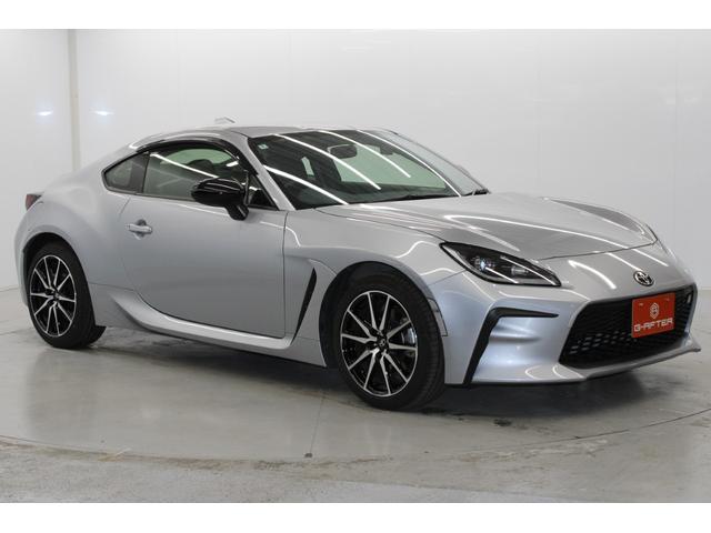 ＧＲ８６ ＳＺ　禁煙車　純正ナビ　フルセグ　バックカメラ　タイヤ空気圧警報システム　レーダークルーズ　衝突軽減　ＬＥＤヘッドライト　クリアランスソナー　ＥＴＣ　冷却式エンジンオイルクーラー　衝撃緩和ヘッドレスト（4枚目）