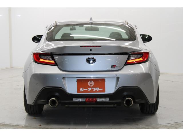 ＧＲ８６ ＳＺ　禁煙車　純正ナビ　フルセグ　バックカメラ　タイヤ空気圧警報システム　レーダークルーズ　衝突軽減　ＬＥＤヘッドライト　クリアランスソナー　ＥＴＣ　冷却式エンジンオイルクーラー　衝撃緩和ヘッドレスト（7枚目）