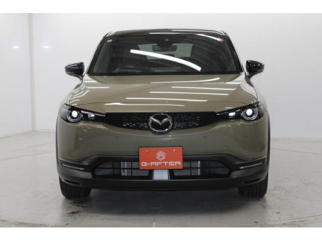 ＭＸ－３０ インダストリアルクラシック　禁煙車　純正８．８型ディスプレイ　全周囲カメラ　フルセグ　レーダークルーズ　セーフティＰＫＧ　アダプティブＬＥＤヘッドランプ　ブラウン内装　衝突軽減　ＢＳＭ　パワーシート　シートヒーター　ＥＴＣ（4枚目）