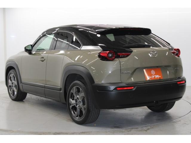 ＭＸ－３０ インダストリアルクラシック　禁煙車　純正８．８型ディスプレイ　全周囲カメラ　フルセグ　レーダークルーズ　セーフティＰＫＧ　アダプティブＬＥＤヘッドランプ　ブラウン内装　衝突軽減　ＢＳＭ　パワーシート　シートヒーター　ＥＴＣ（9枚目）