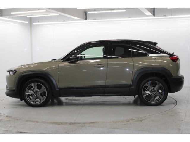 ＭＸ－３０ インダストリアルクラシック　禁煙車　純正８．８型ディスプレイ　全周囲カメラ　フルセグ　レーダークルーズ　セーフティＰＫＧ　アダプティブＬＥＤヘッドランプ　ブラウン内装　衝突軽減　ＢＳＭ　パワーシート　シートヒーター　ＥＴＣ（10枚目）