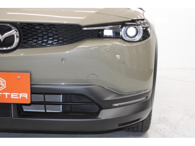 ＭＸ－３０ インダストリアルクラシック　禁煙車　純正８．８型ディスプレイ　全周囲カメラ　フルセグ　レーダークルーズ　セーフティＰＫＧ　アダプティブＬＥＤヘッドランプ　ブラウン内装　衝突軽減　ＢＳＭ　パワーシート　シートヒーター　ＥＴＣ（13枚目）