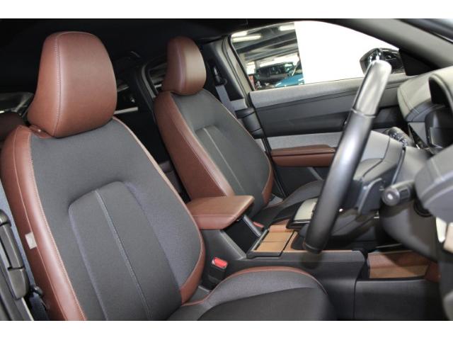 ＭＸ－３０ インダストリアルクラシック　禁煙車　純正８．８型ディスプレイ　全周囲カメラ　フルセグ　レーダークルーズ　セーフティＰＫＧ　アダプティブＬＥＤヘッドランプ　ブラウン内装　衝突軽減　ＢＳＭ　パワーシート　シートヒーター　ＥＴＣ（28枚目）