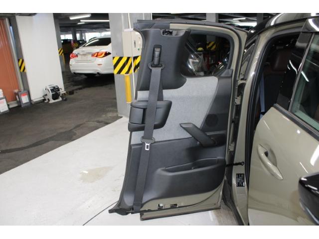 ＭＸ－３０ インダストリアルクラシック　禁煙車　純正８．８型ディスプレイ　全周囲カメラ　フルセグ　レーダークルーズ　セーフティＰＫＧ　アダプティブＬＥＤヘッドランプ　ブラウン内装　衝突軽減　ＢＳＭ　パワーシート　シートヒーター　ＥＴＣ（29枚目）