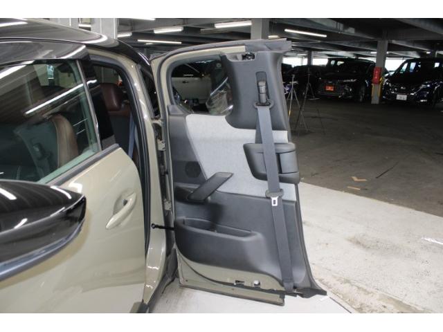 ＭＸ－３０ インダストリアルクラシック　禁煙車　純正８．８型ディスプレイ　全周囲カメラ　フルセグ　レーダークルーズ　セーフティＰＫＧ　アダプティブＬＥＤヘッドランプ　ブラウン内装　衝突軽減　ＢＳＭ　パワーシート　シートヒーター　ＥＴＣ（38枚目）