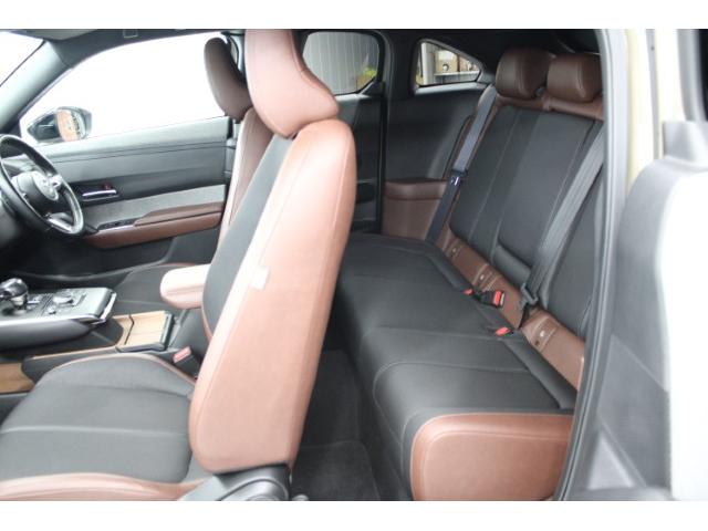 ＭＸ－３０ インダストリアルクラシック　禁煙車　純正８．８型ディスプレイ　全周囲カメラ　フルセグ　レーダークルーズ　セーフティＰＫＧ　アダプティブＬＥＤヘッドランプ　ブラウン内装　衝突軽減　ＢＳＭ　パワーシート　シートヒーター　ＥＴＣ（39枚目）