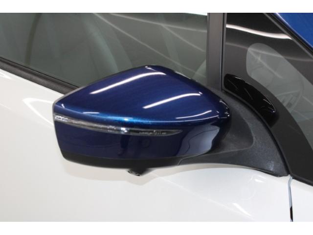 リーフ ｅ＋　Ｇ　禁煙車　ツートンルーフ　ＢＯＳＥサウンド　純正９インチナビ　ブラインドスポットモニター　プロパイロット　アラウンドビューモニター　ビルトインＥＴＣ２．０　ステアリングヒーター　シートヒーター（19枚目）