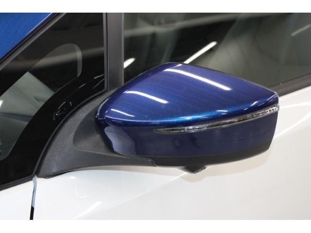 リーフ ｅ＋　Ｇ　禁煙車　ツートンルーフ　ＢＯＳＥサウンド　純正９インチナビ　ブラインドスポットモニター　プロパイロット　アラウンドビューモニター　ビルトインＥＴＣ２．０　ステアリングヒーター　シートヒーター（20枚目）