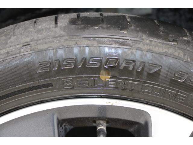 リーフ ｅ＋　Ｇ　禁煙車　ツートンルーフ　ＢＯＳＥサウンド　純正９インチナビ　ブラインドスポットモニター　プロパイロット　アラウンドビューモニター　ビルトインＥＴＣ２．０　ステアリングヒーター　シートヒーター（25枚目）