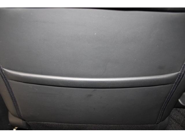 リーフ ｅ＋　Ｇ　禁煙車　ツートンルーフ　ＢＯＳＥサウンド　純正９インチナビ　ブラインドスポットモニター　プロパイロット　アラウンドビューモニター　ビルトインＥＴＣ２．０　ステアリングヒーター　シートヒーター（44枚目）