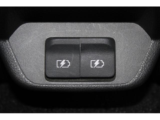 リーフ ｅ＋　Ｇ　禁煙車　ツートンルーフ　ＢＯＳＥサウンド　純正９インチナビ　ブラインドスポットモニター　プロパイロット　アラウンドビューモニター　ビルトインＥＴＣ２．０　ステアリングヒーター　シートヒーター（45枚目）