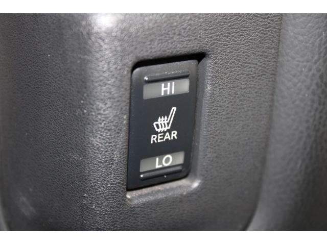 リーフ ｅ＋　Ｇ　禁煙車　ツートンルーフ　ＢＯＳＥサウンド　純正９インチナビ　ブラインドスポットモニター　プロパイロット　アラウンドビューモニター　ビルトインＥＴＣ２．０　ステアリングヒーター　シートヒーター（46枚目）