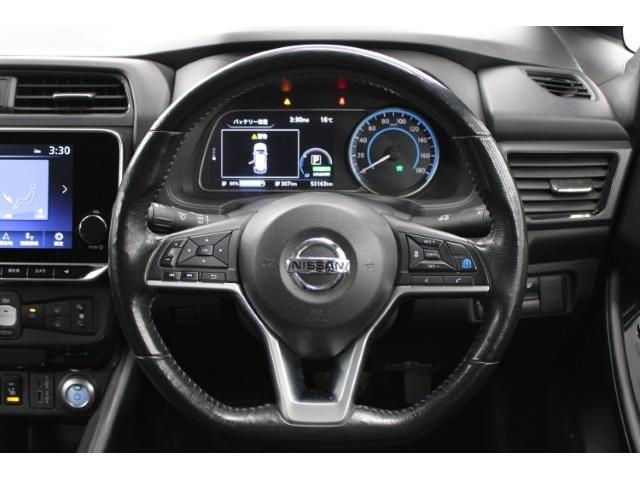 リーフ ｅ＋　Ｇ　禁煙車　ツートンルーフ　ＢＯＳＥサウンド　純正９インチナビ　ブラインドスポットモニター　プロパイロット　アラウンドビューモニター　ビルトインＥＴＣ２．０　ステアリングヒーター　シートヒーター（48枚目）