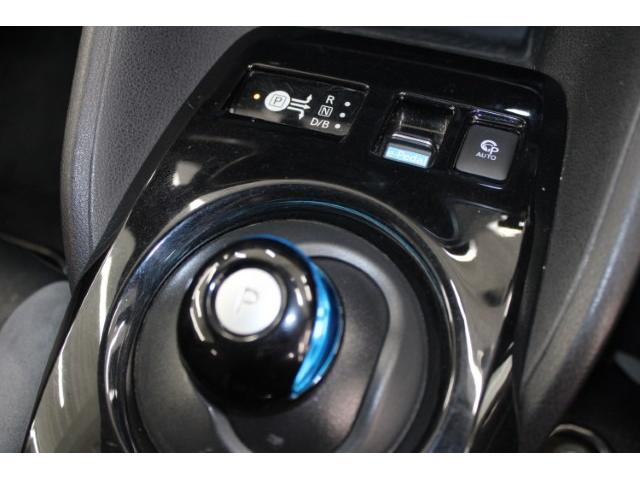 リーフ ｅ＋　Ｇ　禁煙車　ツートンルーフ　ＢＯＳＥサウンド　純正９インチナビ　ブラインドスポットモニター　プロパイロット　アラウンドビューモニター　ビルトインＥＴＣ２．０　ステアリングヒーター　シートヒーター（67枚目）