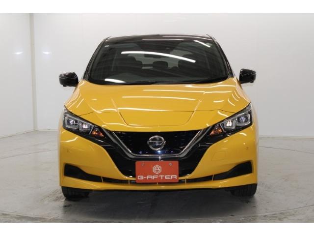 リーフ Ｘ　Ｖセレクション　禁煙車　ツートーンルーフ　純正ナビ　フルセグ　全周囲カメラ　プロパイロット　レーダークルーズ　シートヒーター　ＬＥＤヘッド　ｅ－ｐｅｄａｌ　純正１７インチＡＷ　クリアランスソナー　ＥＴＣ２．０（7枚目）