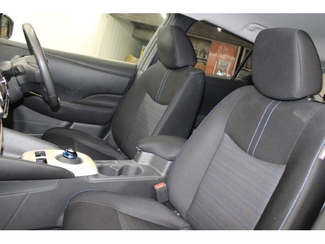リーフ Ｘ　Ｖセレクション　禁煙車　ツートーンルーフ　純正ナビ　フルセグ　全周囲カメラ　プロパイロット　レーダークルーズ　シートヒーター　ＬＥＤヘッド　ｅ－ｐｅｄａｌ　純正１７インチＡＷ　クリアランスソナー　ＥＴＣ２．０（43枚目）