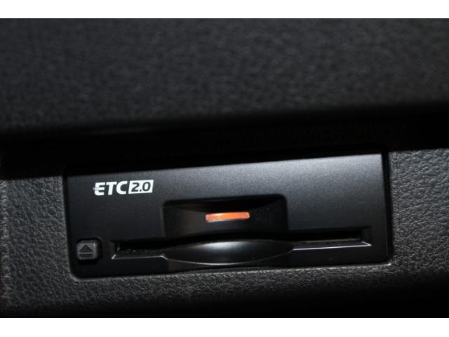 リーフ Ｘ　Ｖセレクション　禁煙車　ツートーンルーフ　純正ナビ　フルセグ　全周囲カメラ　プロパイロット　レーダークルーズ　シートヒーター　ＬＥＤヘッド　ｅ－ｐｅｄａｌ　純正１７インチＡＷ　クリアランスソナー　ＥＴＣ２．０（56枚目）