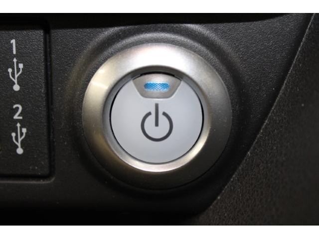 リーフ Ｘ　Ｖセレクション　禁煙車　ツートーンルーフ　純正ナビ　フルセグ　全周囲カメラ　プロパイロット　レーダークルーズ　シートヒーター　ＬＥＤヘッド　ｅ－ｐｅｄａｌ　純正１７インチＡＷ　クリアランスソナー　ＥＴＣ２．０（63枚目）