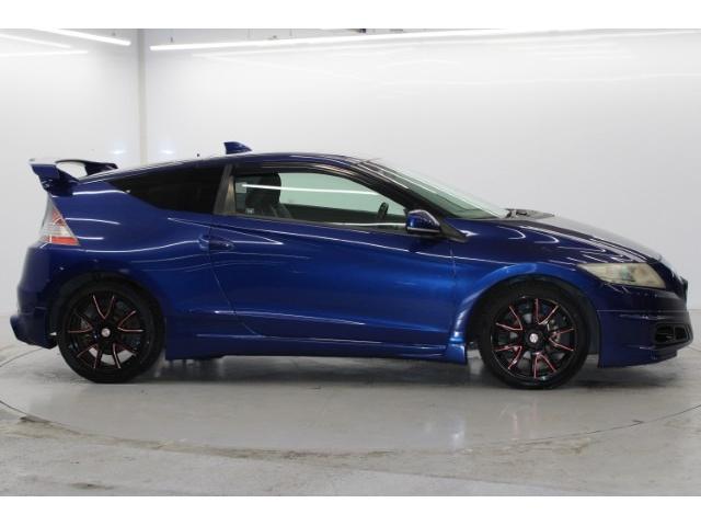 ＣＲ－Ｚ 日本カーオブザイヤー受賞記念車　禁煙車　無限フルエアロ　無限リアスポイラー　純正ナビ　バックカメラ　社外１７インチアルミホイール　６速ＡＴ　ビルトインＥＴＣ　ハーフレザー　ＨＩＤヘッドライト　フォグライト　カーオブザイヤー記念色（9枚目）