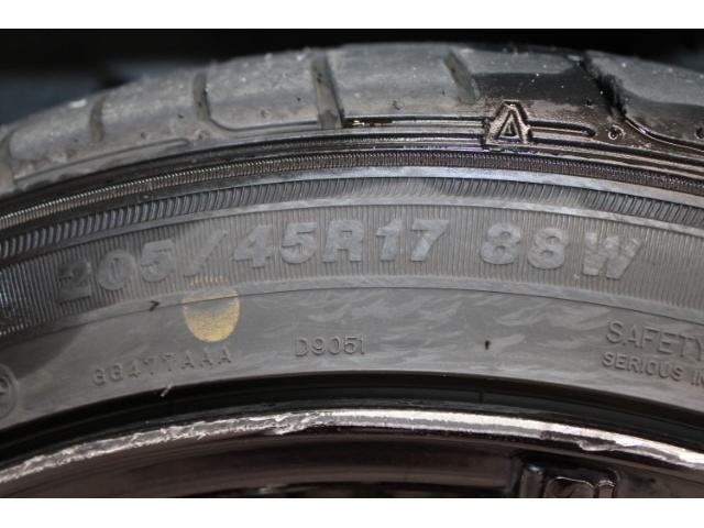 ＣＲ－Ｚ 日本カーオブザイヤー受賞記念車　禁煙車　無限フルエアロ　無限リアスポイラー　純正ナビ　バックカメラ　社外１７インチアルミホイール　６速ＡＴ　ビルトインＥＴＣ　ハーフレザー　ＨＩＤヘッドライト　フォグライト　カーオブザイヤー記念色（22枚目）