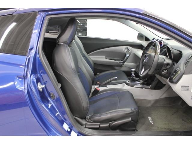 ＣＲ－Ｚ 日本カーオブザイヤー受賞記念車　禁煙車　無限フルエアロ　無限リアスポイラー　純正ナビ　バックカメラ　社外１７インチアルミホイール　６速ＡＴ　ビルトインＥＴＣ　ハーフレザー　ＨＩＤヘッドライト　フォグライト　カーオブザイヤー記念色（32枚目）