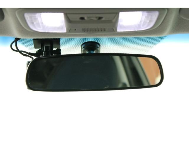 ＣＲ－Ｚ 日本カーオブザイヤー受賞記念車　禁煙車　無限フルエアロ　無限リアスポイラー　純正ナビ　バックカメラ　社外１７インチアルミホイール　６速ＡＴ　ビルトインＥＴＣ　ハーフレザー　ＨＩＤヘッドライト　フォグライト　カーオブザイヤー記念色（42枚目）