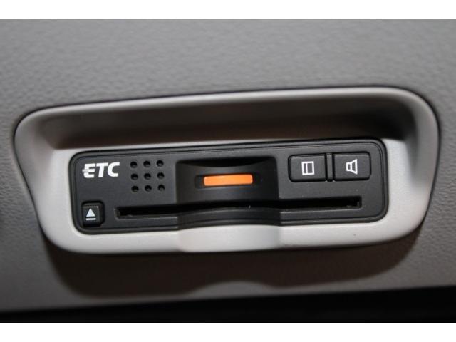 ＣＲ－Ｚ 日本カーオブザイヤー受賞記念車　禁煙車　無限フルエアロ　無限リアスポイラー　純正ナビ　バックカメラ　社外１７インチアルミホイール　６速ＡＴ　ビルトインＥＴＣ　ハーフレザー　ＨＩＤヘッドライト　フォグライト　カーオブザイヤー記念色（50枚目）