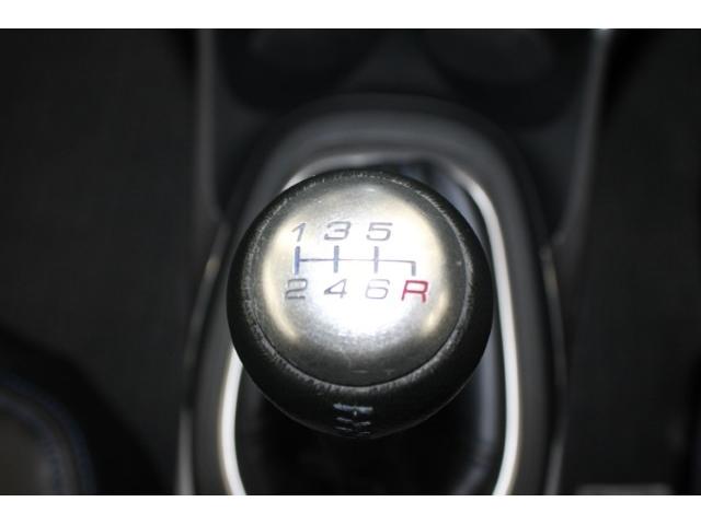 ＣＲ－Ｚ 日本カーオブザイヤー受賞記念車　禁煙車　無限フルエアロ　無限リアスポイラー　純正ナビ　バックカメラ　社外１７インチアルミホイール　６速ＡＴ　ビルトインＥＴＣ　ハーフレザー　ＨＩＤヘッドライト　フォグライト　カーオブザイヤー記念色（67枚目）