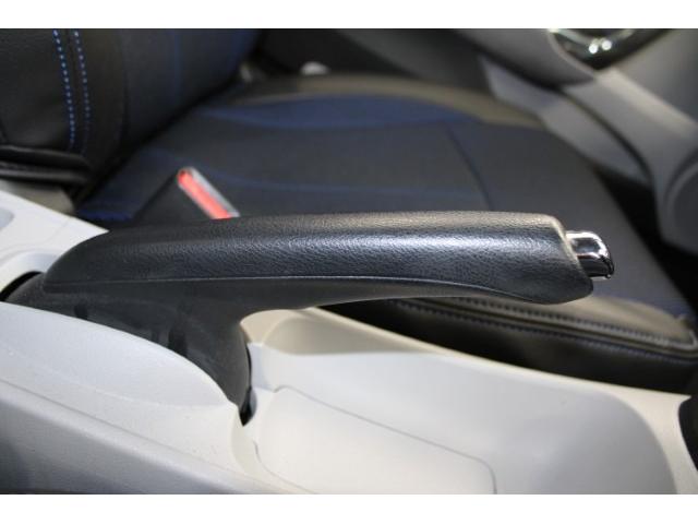 ＣＲ－Ｚ 日本カーオブザイヤー受賞記念車　禁煙車　無限フルエアロ　無限リアスポイラー　純正ナビ　バックカメラ　社外１７インチアルミホイール　６速ＡＴ　ビルトインＥＴＣ　ハーフレザー　ＨＩＤヘッドライト　フォグライト　カーオブザイヤー記念色（69枚目）