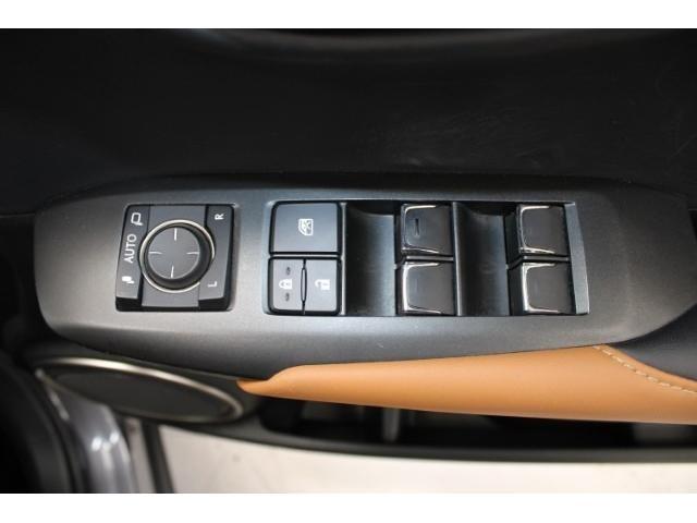 ＮＸ ＮＸ３００ｈ　Ｉパッケージ　後期型／純正ナビ／地デジ／全周囲カメラ／ムーンルーフ／電動Ｒドア／衝突軽減／レーダークルーズ／三眼ＬＥＤ／（27枚目）