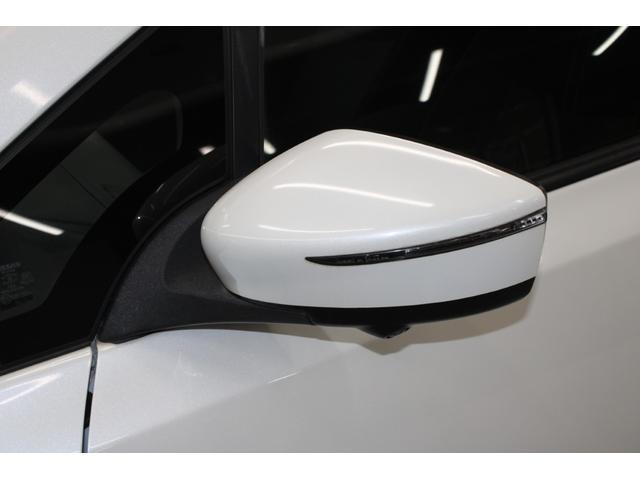 リーフ X 禁煙車 純正ナビ フルセグ アラウンドビューモニター シートヒーター 衝突軽減ブレーキ ステアリングヒーター オートクルーズコントロール ビルトインETC LEDヘッドライト クリアランスソナー(18枚目)