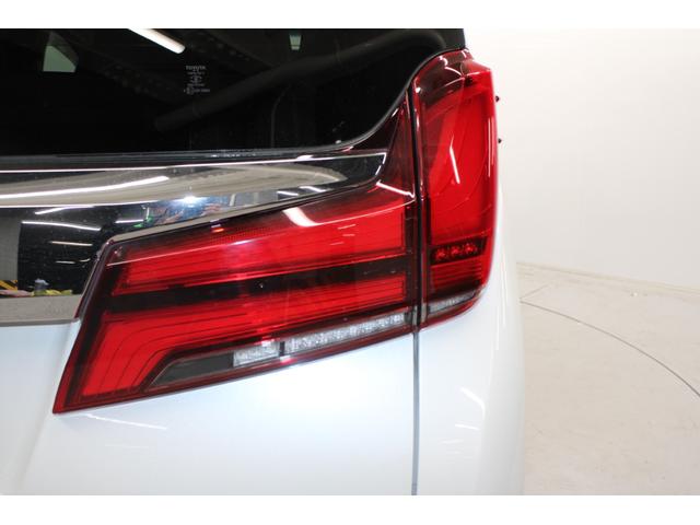 アルファード 2.5G 後期型 禁煙 3眼LEDヘッド 純正10インチナビ 後席12.1インチナビ バックカメラ フルセグ デジタルインナーミラー 両側電動スライドドア トヨタセーフティセンス レーダークルーズコントロール(24枚目)