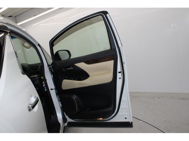 アルファード 2.5G 後期型 禁煙 3眼LEDヘッド 純正10インチナビ 後席12.1インチナビ バックカメラ フルセグ デジタルインナーミラー 両側電動スライドドア トヨタセーフティセンス レーダークルーズコントロール(26枚目)