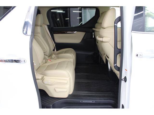 アルファード 2.5G 後期型 禁煙 3眼LEDヘッド 純正10インチナビ 後席12.1インチナビ バックカメラ フルセグ デジタルインナーミラー 両側電動スライドドア トヨタセーフティセンス レーダークルーズコントロール(30枚目)